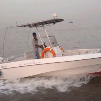Mahindra Odyssea 22 Speedboat Mumbai