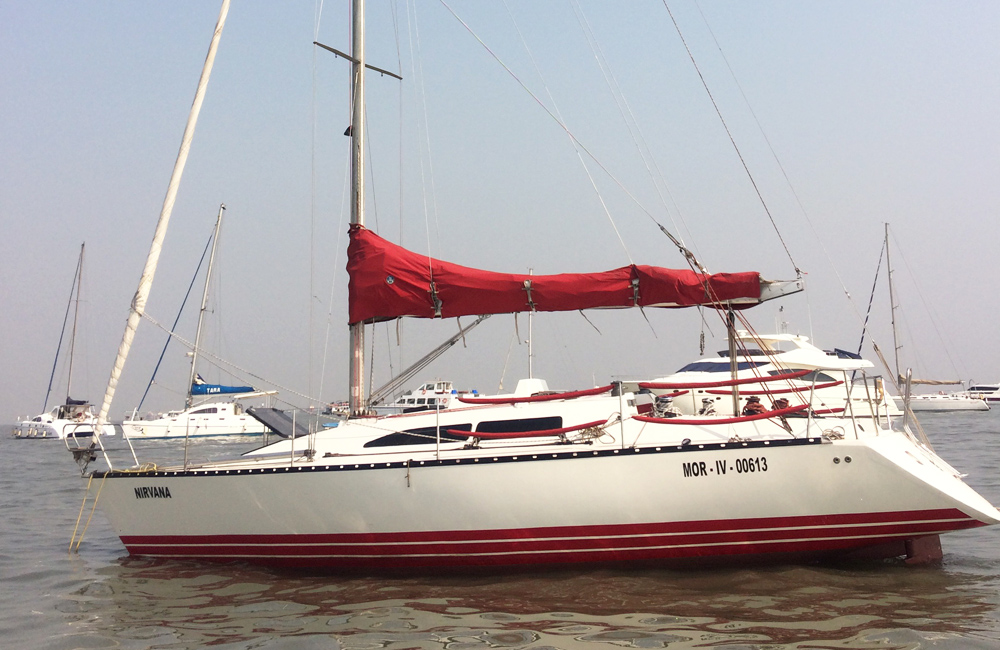 X 372 Sail Yacht on Charter in Mumbai at Gateway of India